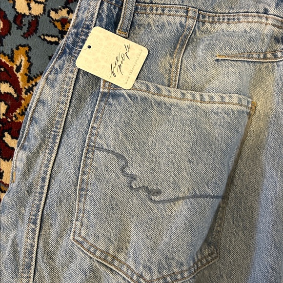 Free People We The Free Good Luck Barrel Overalls NWT Medium - Picture 9 of 10